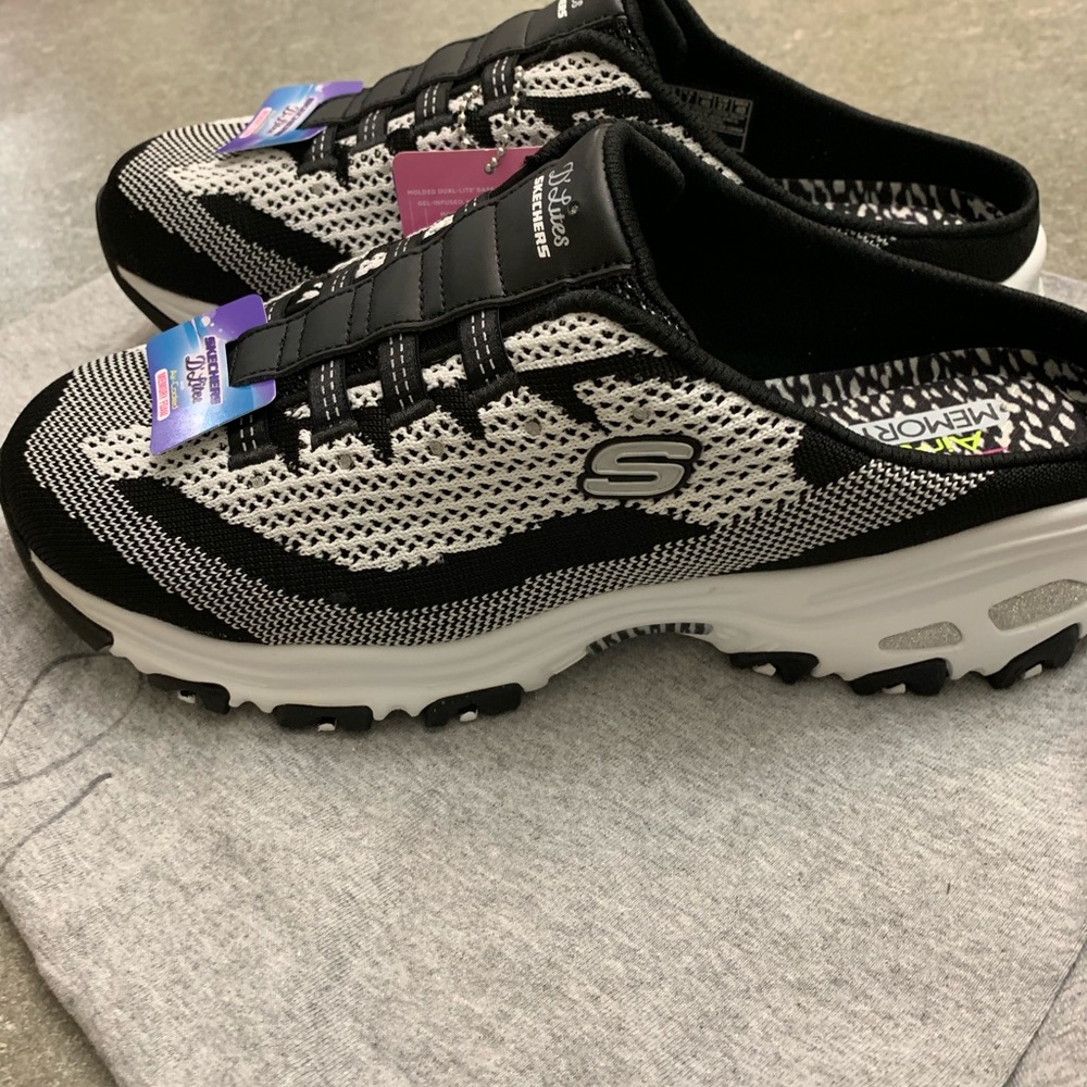Brand new Skechers